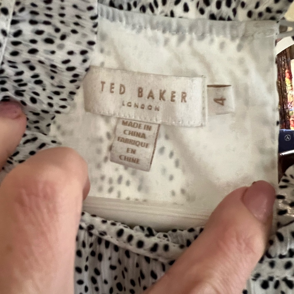 Ted Baker black & white tiered dress. Wore once. Ted baker 4 US 10 - Picture 3 of 5